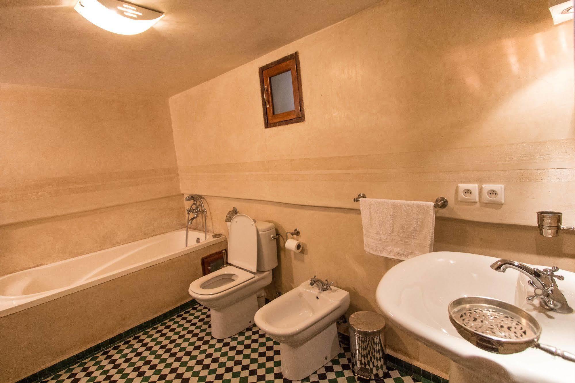 Riad Noujoum Medina Fez Bagian luar foto